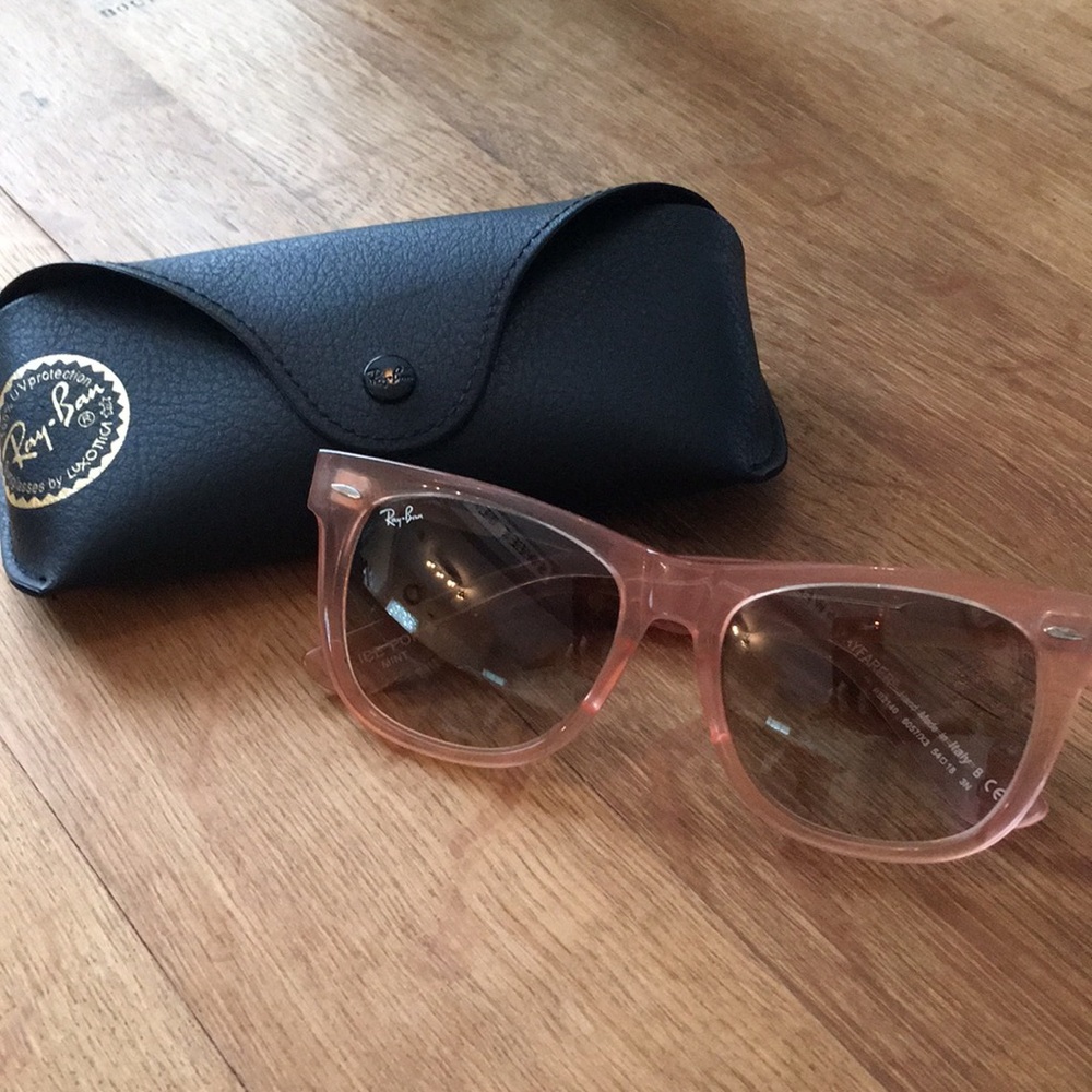 RayBan Wayfarer - price drop